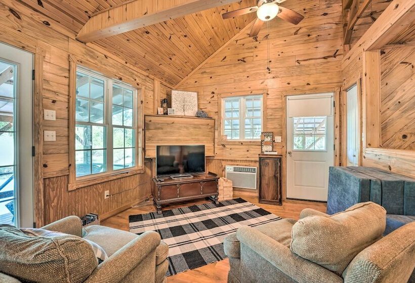 Idyllic Cabin W/ Fire Pit, Kayak On Site!