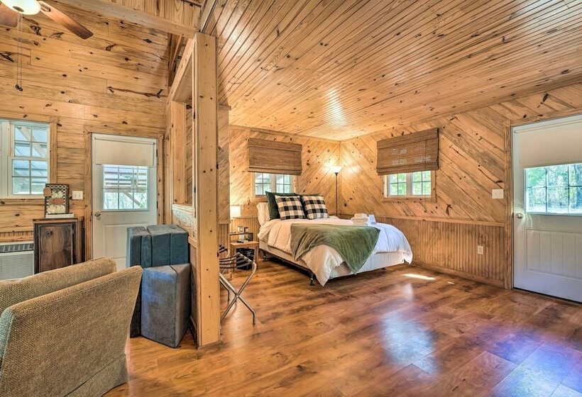 Idyllic Cabin W/ Fire Pit, Kayak On Site!