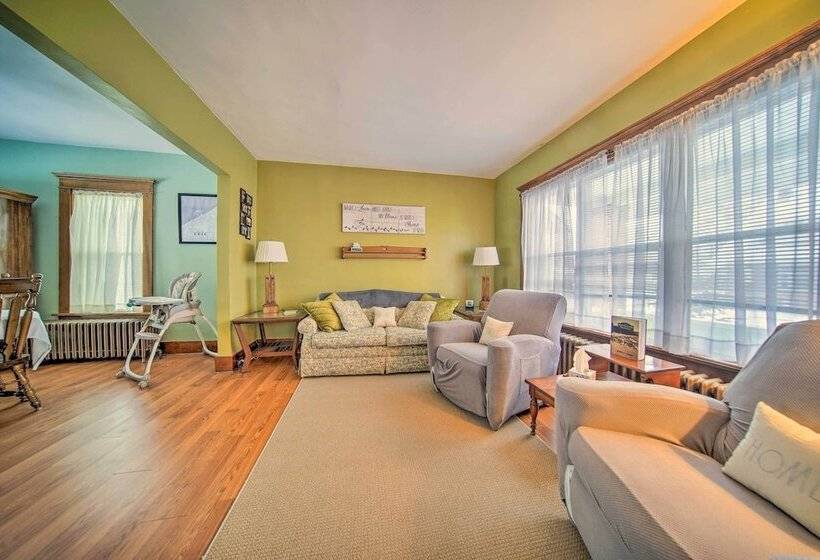 Idyllic Erie Home < 3 Mi To Dtwn Attractions!