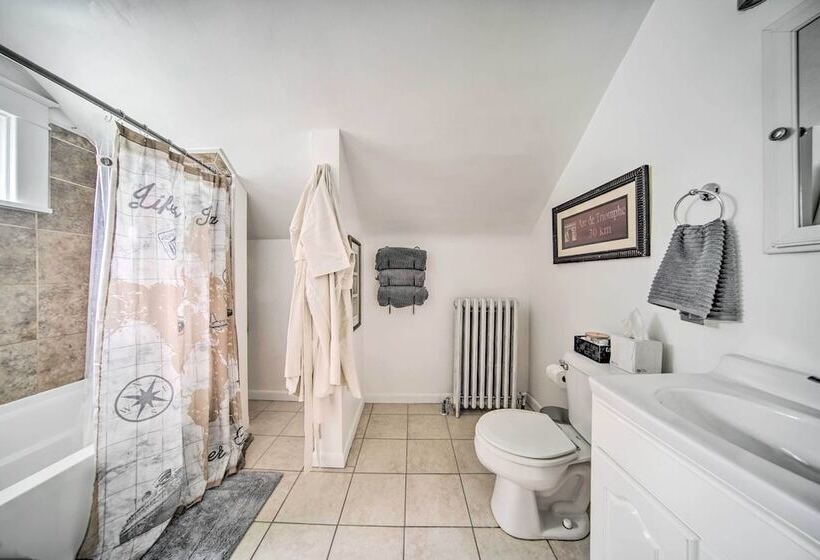 Idyllic Erie Home < 3 Mi To Dtwn Attractions!