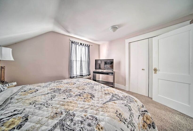 Idyllic Erie Home < 3 Mi To Dtwn Attractions!