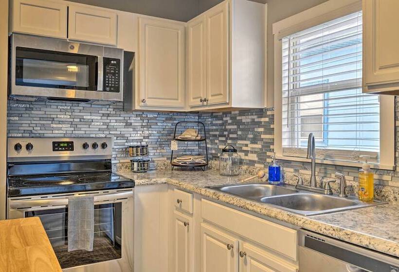 Indianapolis Home ~ 1 Mi To Fountain Square