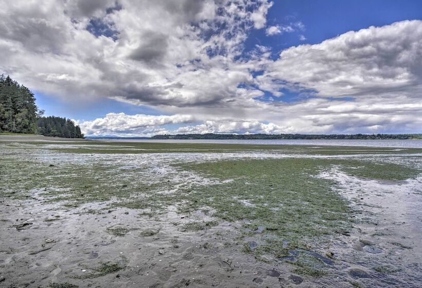 Island Beachcomber Escape With Private Beach!