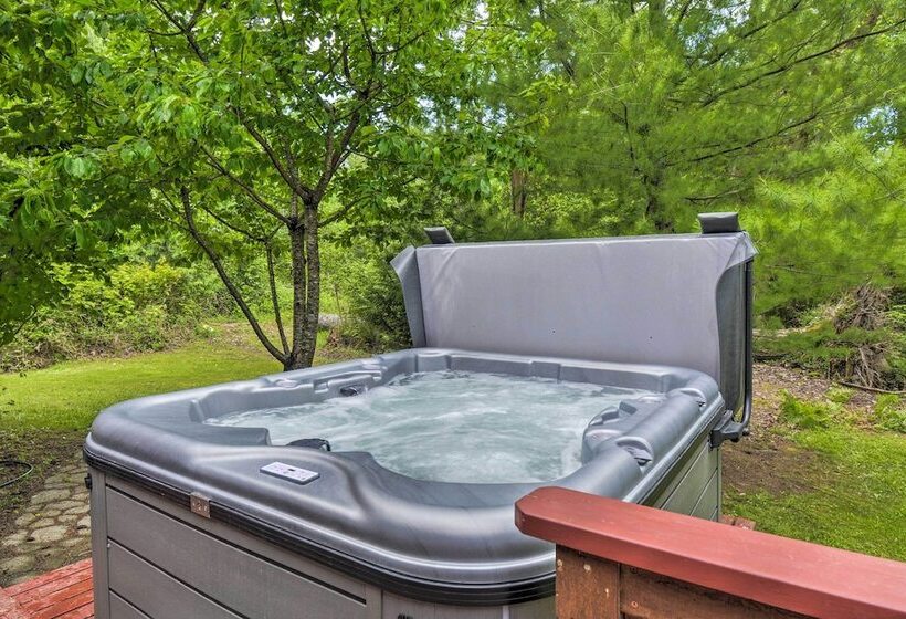 Island Beachcomber Escape With Private Beach!