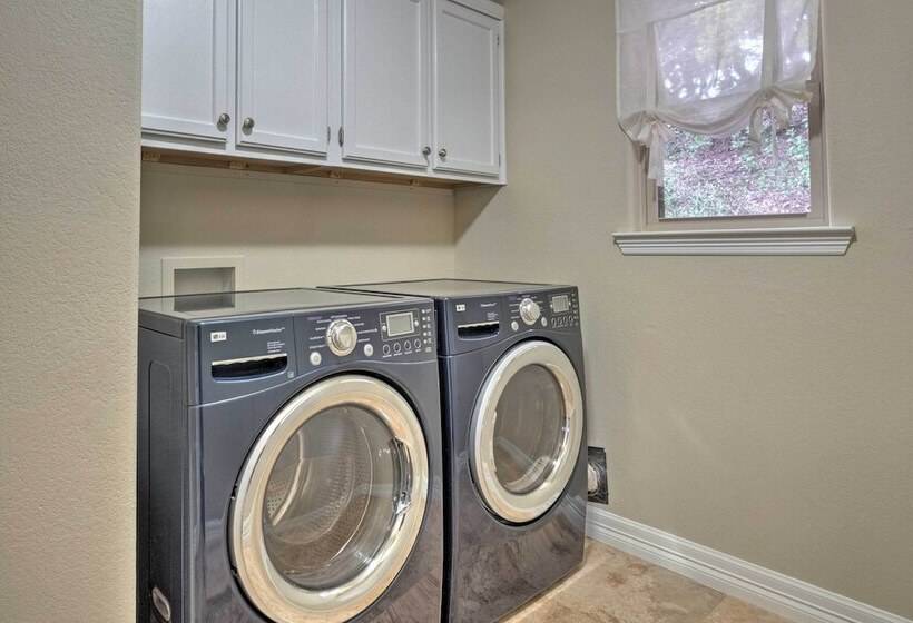 Jonestown House On Hill W/ Lake Travis Views!