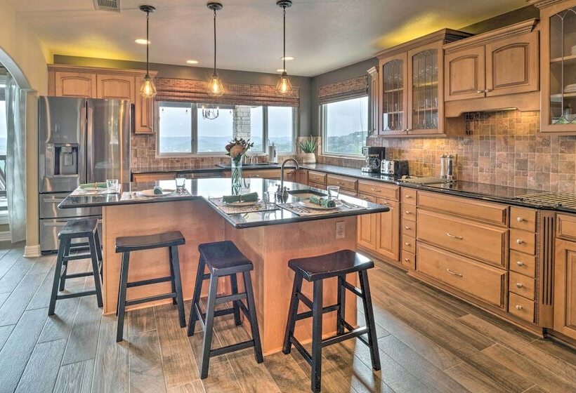 Jonestown House On Hill W/ Lake Travis Views!