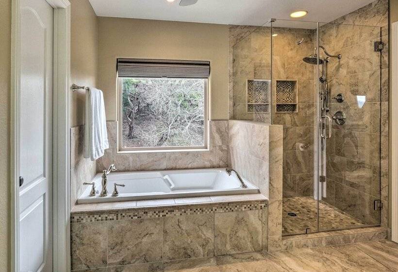 Jonestown House On Hill W/ Lake Travis Views!