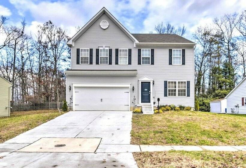 Joppatowne Home W/ Private Deck & Fireplace!