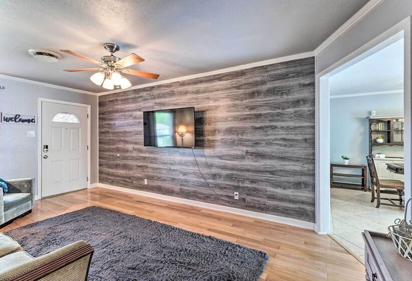 6 Mi To Fort Hood & Universities: Killeen Home