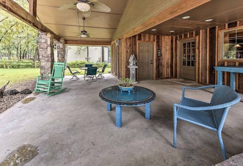 Kingston House W/ Fire Pit, Short Walk To Lake!