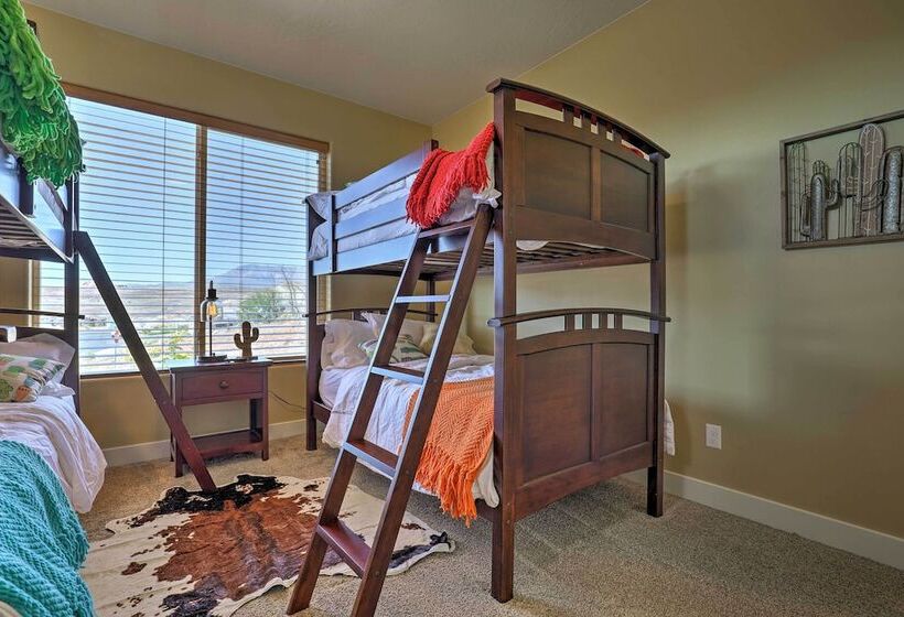 La Verkin Home W/ Hot Tub, Kayaks, & Bikes!