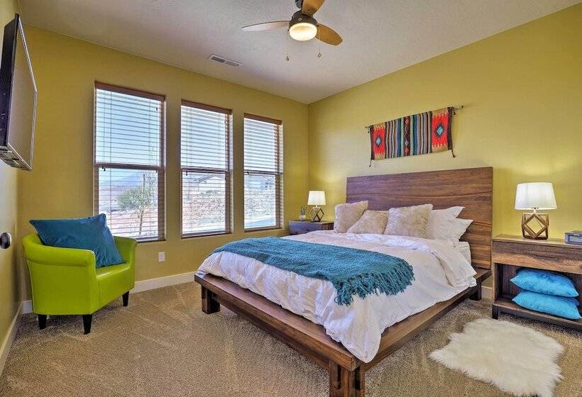 La Verkin Home W/ Hot Tub, Kayaks, & Bikes!