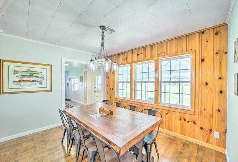 Lake Eufaula Retreat W/ Fire Pit, Near Main St!