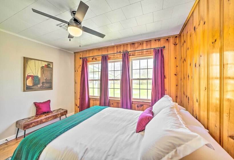 Lake Eufaula Retreat W/ Fire Pit, Near Main St!