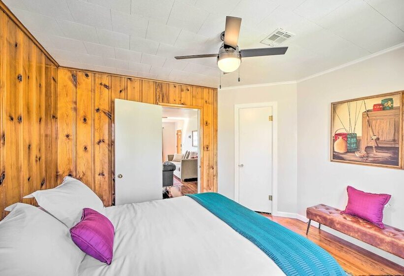 Lake Eufaula Retreat W/ Fire Pit, Near Main St!