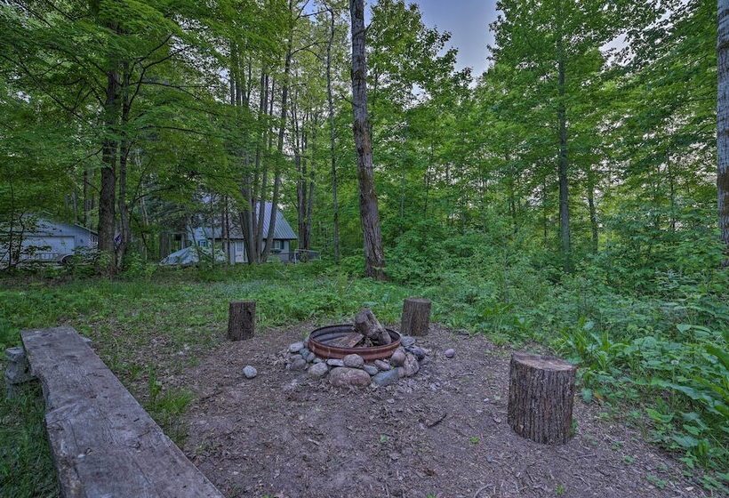Michigan Cabin Hideaway W/ Lake & Trail Access!