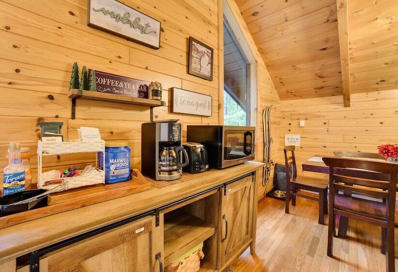 Michigan Cabin Hideaway W/ Lake & Trail Access!