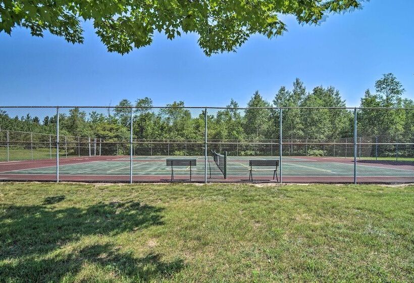 Michigan Cabin Hideaway W/ Lake & Trail Access!