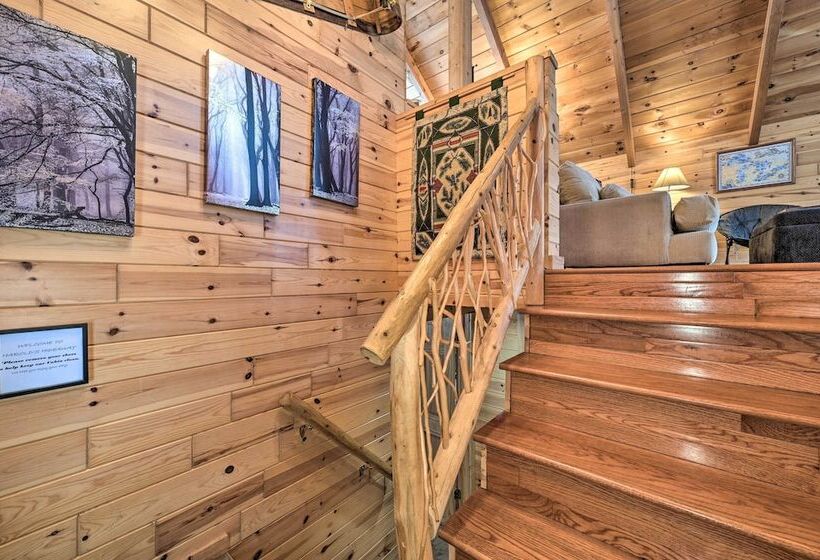 Michigan Cabin Hideaway W/ Lake & Trail Access!