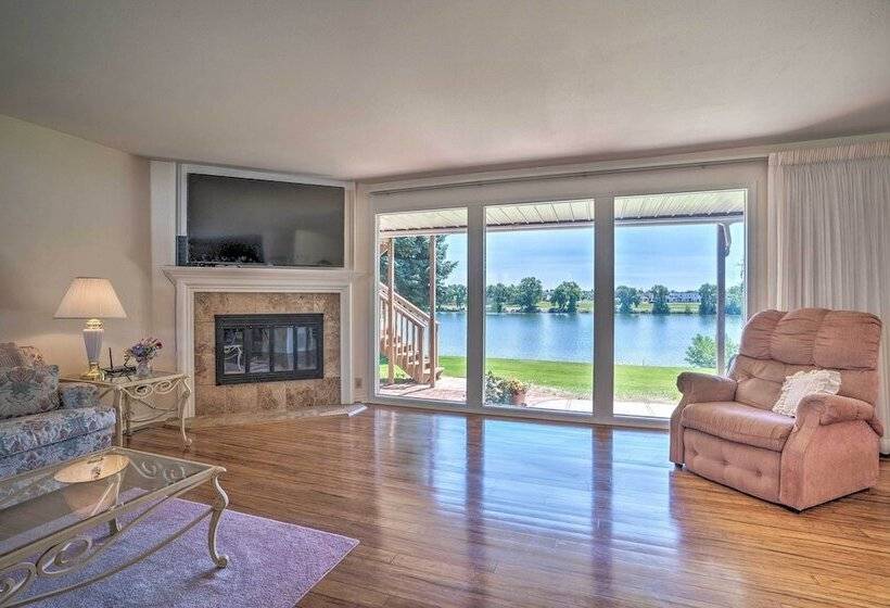 Lake House W/ Hot Tub   1 Mi To Surf  N Slide