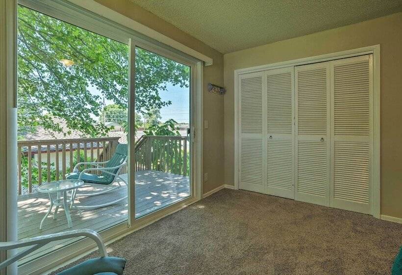 Lake House W/ Hot Tub   1 Mi To Surf  N Slide