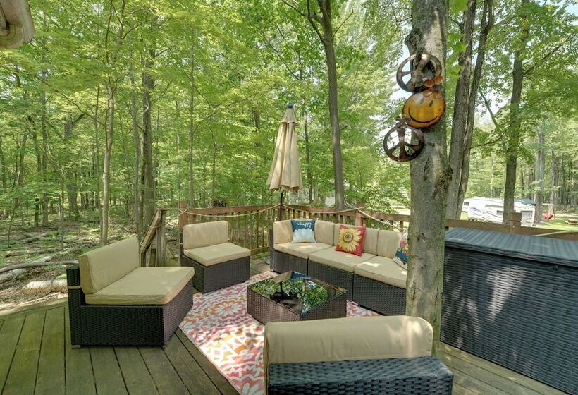 Lake Michigan Gem < Half Miles To Private Beach!