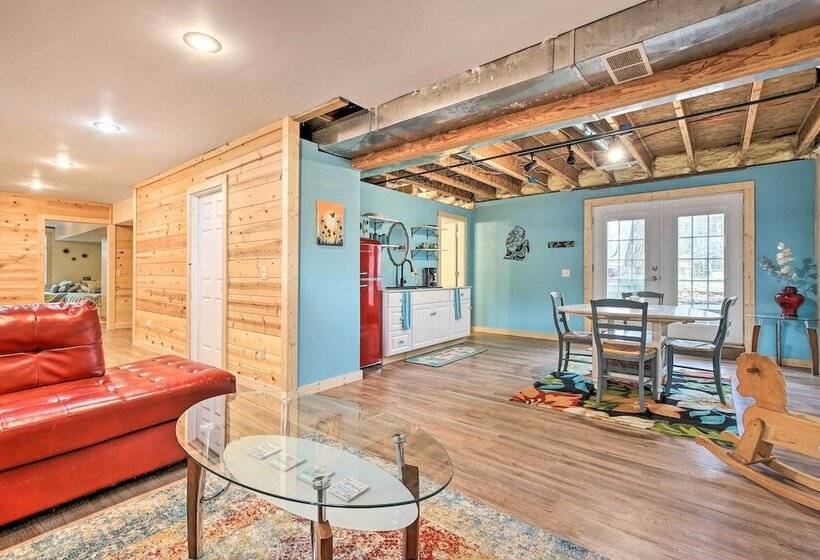 Lake Michigan Gem < Half Miles To Private Beach!