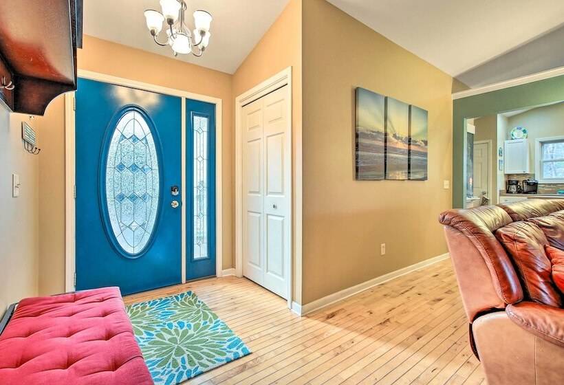 Lake Michigan Gem < Half Miles To Private Beach!