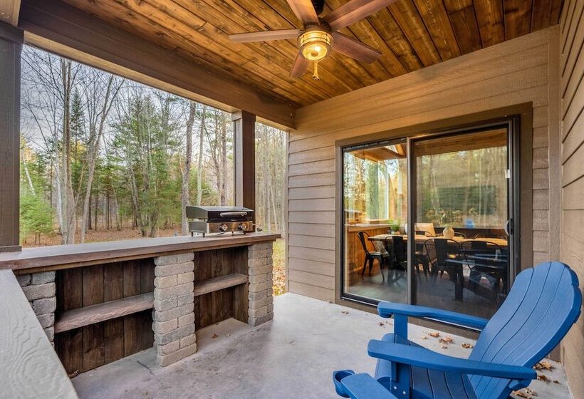 Lake Nelson Home W/ Dock & Fire Pit!