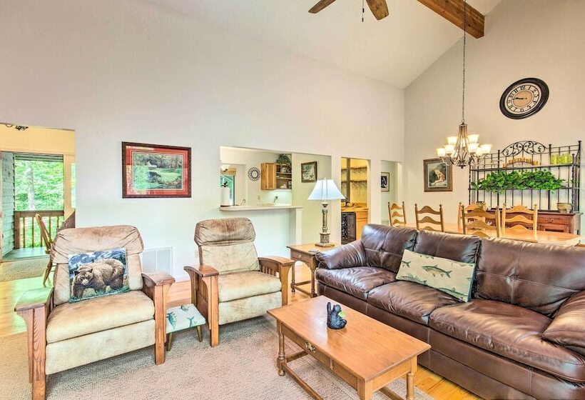 Lake Toxaway Cabin W/fire Pit   1mi To Marina