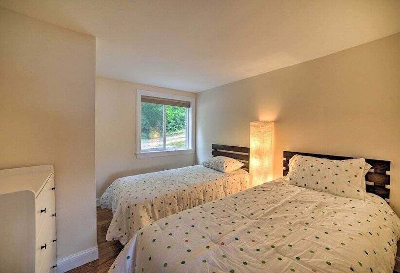 Lakefront Alton Bay Retreat W/ Dock Near Beaches!