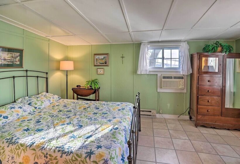 Lakefront Canandaigua Home W/ Grill, Fire Pit