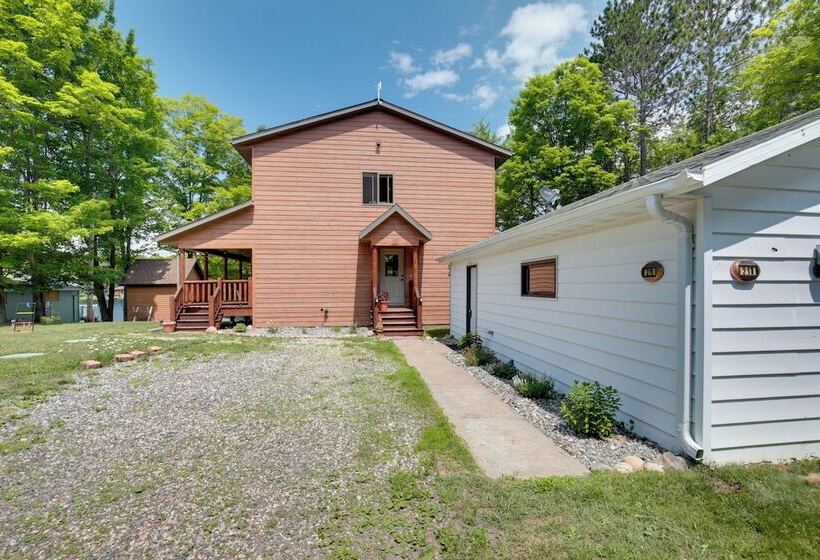 Lakefront Cottage In Iron River: 3 Mi To Skiing!