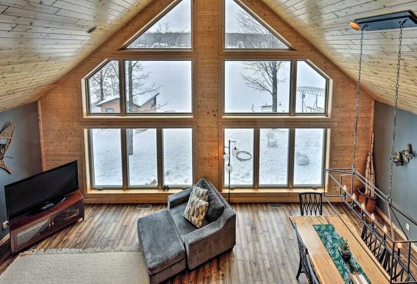 Lakefront Cottage In Iron River: 3 Mi To Skiing!
