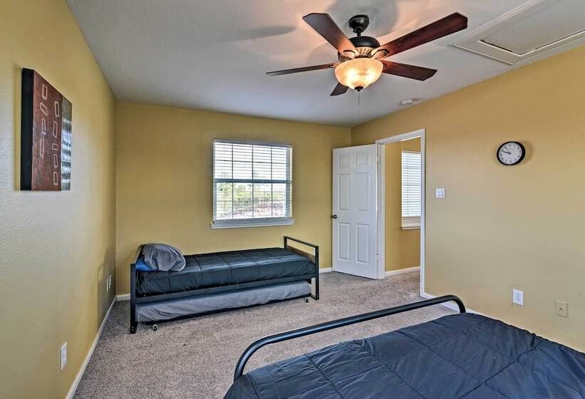 Walk To Ocean: Lakefront Dickinson Stucco House!