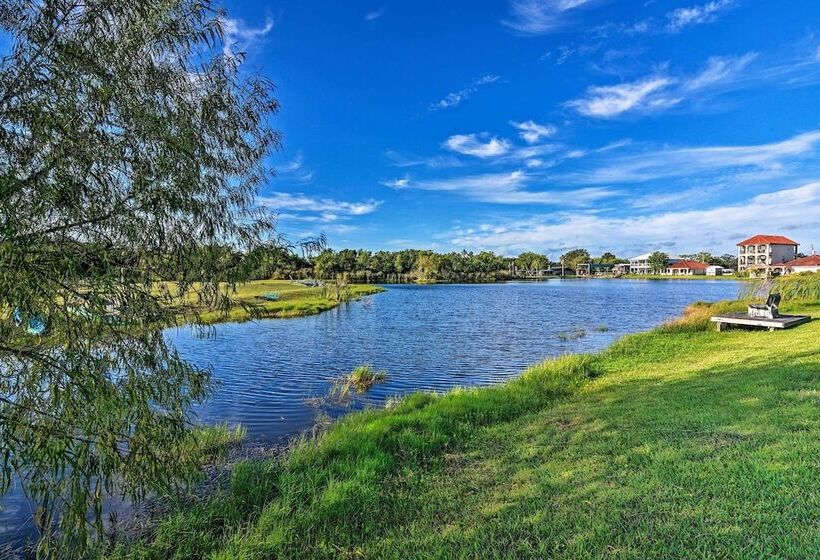 Walk To Ocean: Lakefront Dickinson Stucco House!