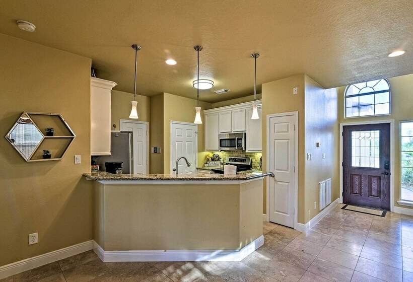 Walk To Ocean: Lakefront Dickinson Stucco House!