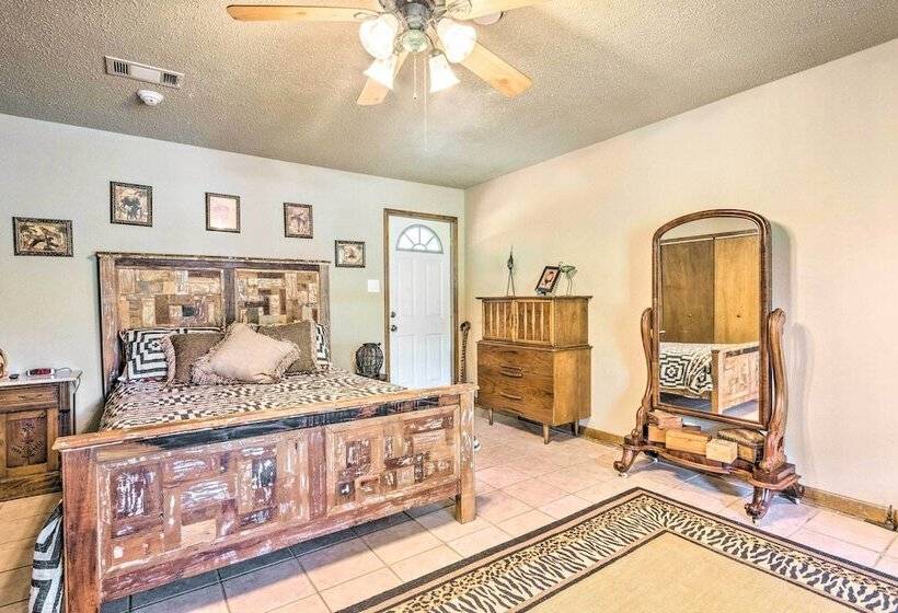 Updated Deck & Dock: Lakefront Home In Hot Springs