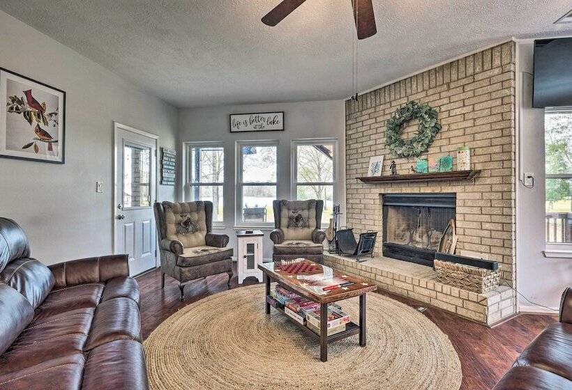 Waterfront Home W/ Boat Dock On Lake Conroe!