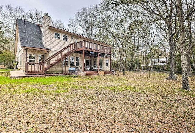 Waterfront Home W/ Boat Dock On Lake Conroe!