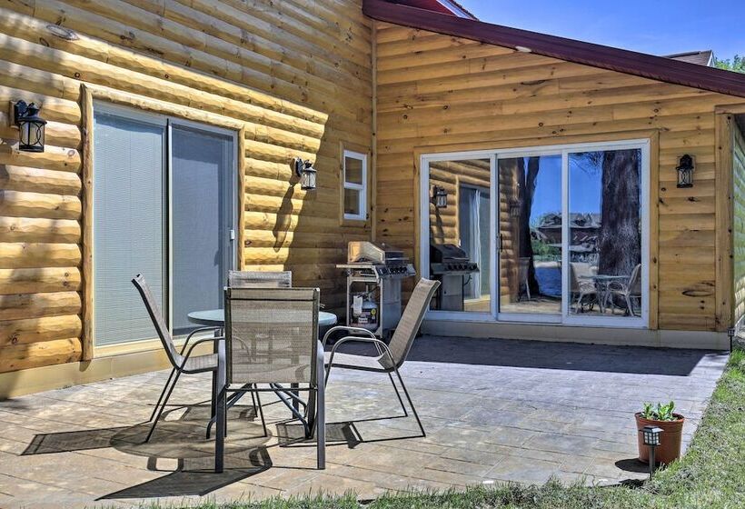 Lakefront Retreat W/ Patio, Grill + Boat Dock!