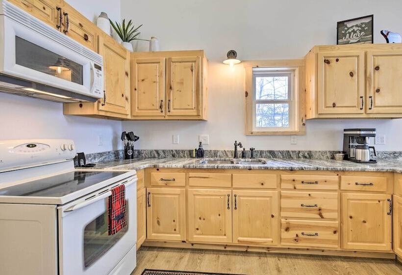 Lakefront Retreat W/ Patio, Grill + Boat Dock!