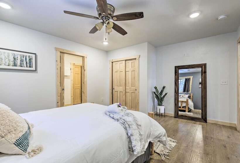 Lakefront Retreat W/ Patio, Grill + Boat Dock!