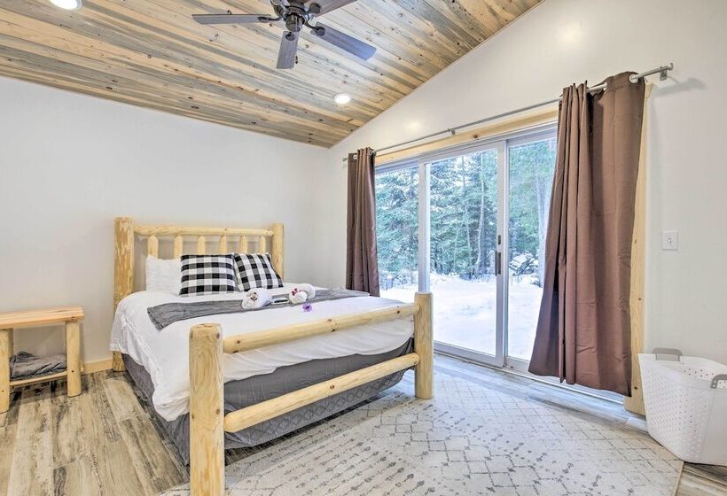 Lakefront Retreat W/ Patio, Grill + Boat Dock!