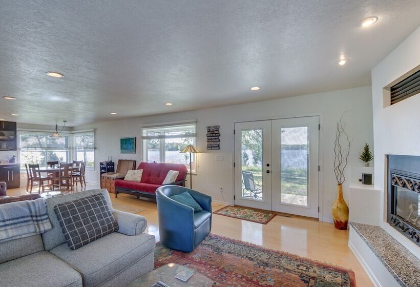 Lakefront Walker Home W/ Boat Dock & Lift!