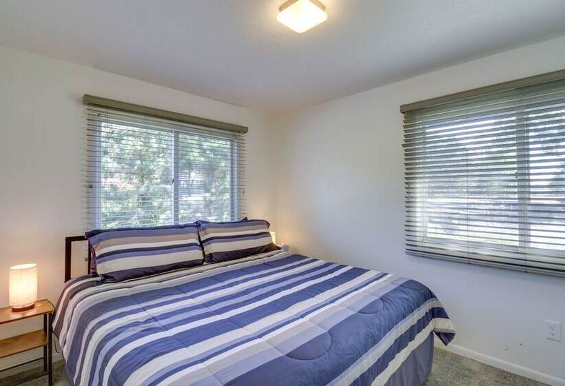 Lakefront Walker Home W/ Boat Dock & Lift!