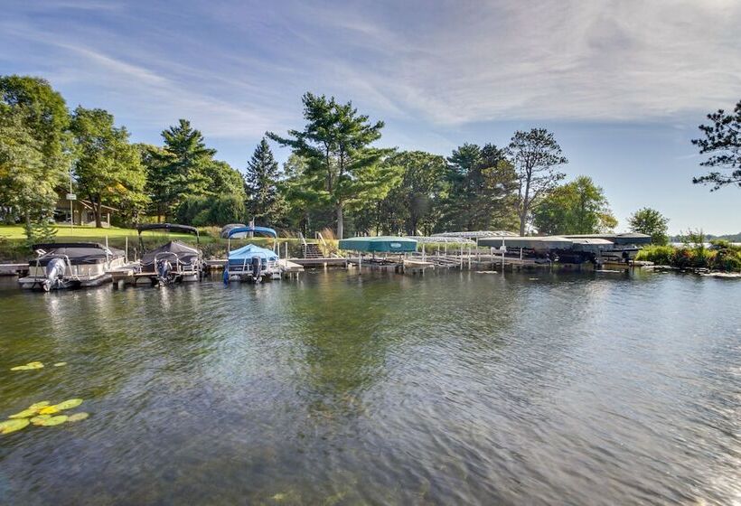 Lakefront Walker Home W/ Boat Dock & Lift!