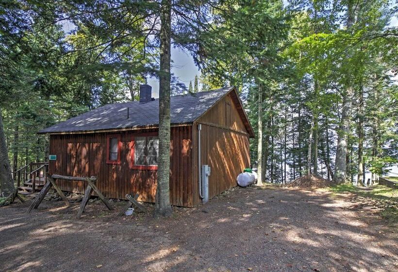 Land O  Lakes Hideaway W/ Boat Dock & Lake Views!