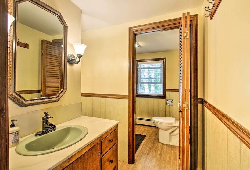 Walking Distance To Beach: Maine Home W/ Deck!