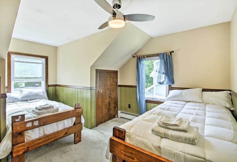 Walking Distance To Beach: Maine Home W/ Deck!